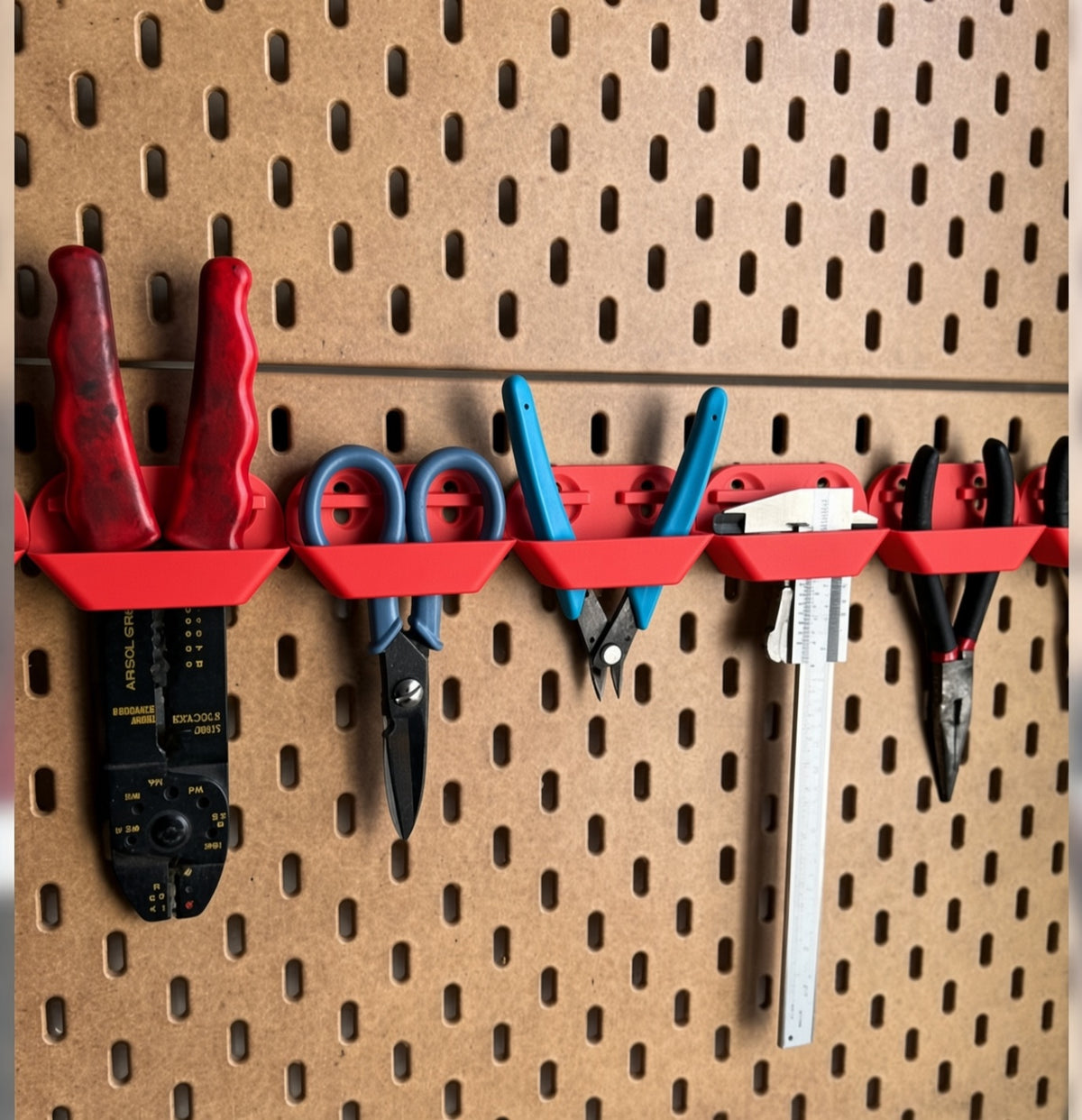 Alet Tutucu - Duvar Monteli Pegboard Alet Organizer - Kırmızı